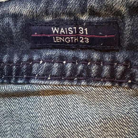 VIGOSS The Dublin Capri Womens Jeans Size 31x23 Dark Wash Embellished Pockets - Picture 7 of 10